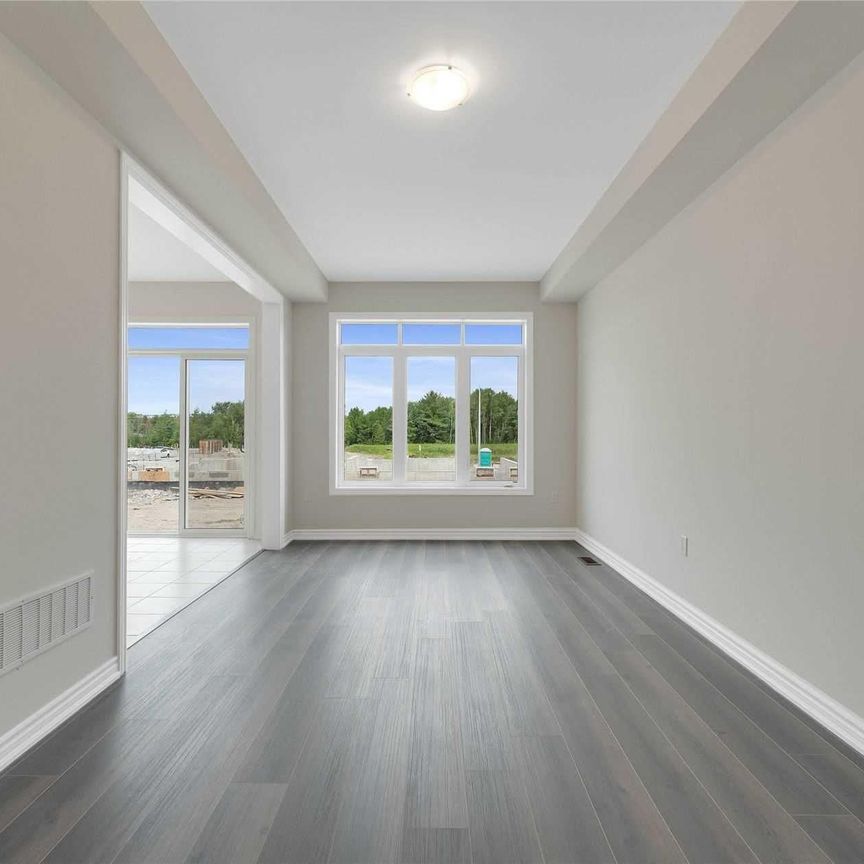 For Lease - 82 Ferragine Crescent, Bradford West Gwillimbury, Ontario - Photo 1