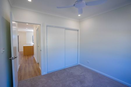 1A Strawberry Terrace, Glendale NSW 2285 - House For Rent | Domain - Photo 5