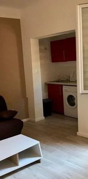 Location Appartement 1 pièce 23m² AIX EN PROVENCE 90ème - Photo 1