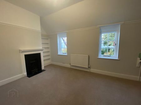 19 Circular Road East, Cultra, Holywood, BT18 0HA - Photo 2