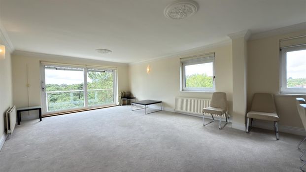 2 Bedroom Apartment - Photo 1