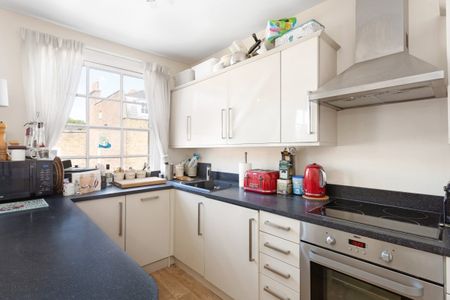 2 bedroom flat to rent - Photo 5