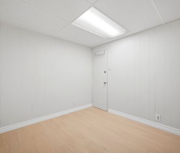 For Lease - 1926 Reiss Court, Mississauga, Ontario - Photo 3