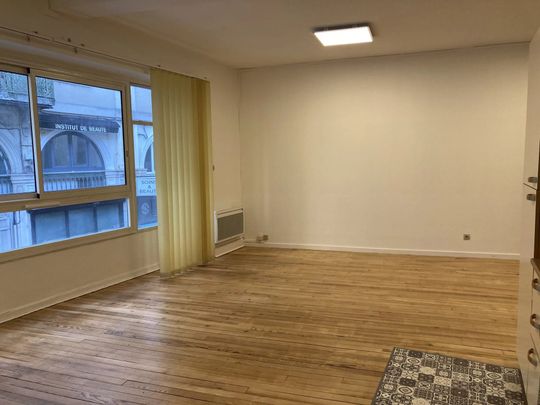 Location Appartement 2 pièces 74m² VALENCE 26000 - Photo 1