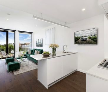 Furnished 2-Bedroom Apartment for Rent in Prime Spring Hill - Photo 2