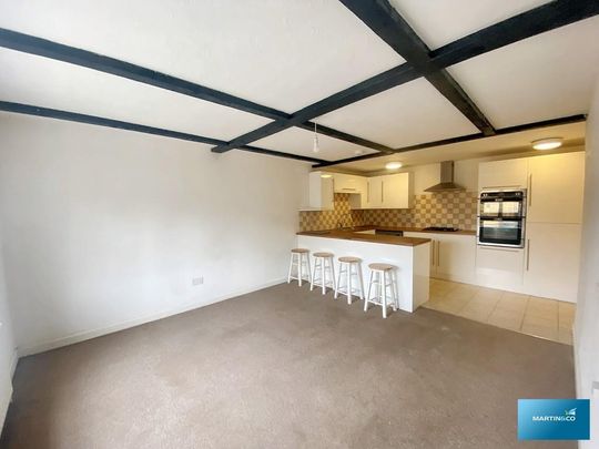 4 bedroom semi-detached house to rent - Photo 1