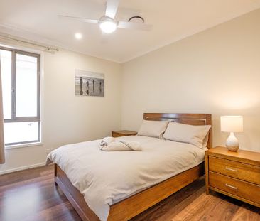 81 Alan Crescent, Eight Mile Plains QLD 4113 - House For Rent | Domain - Photo 3