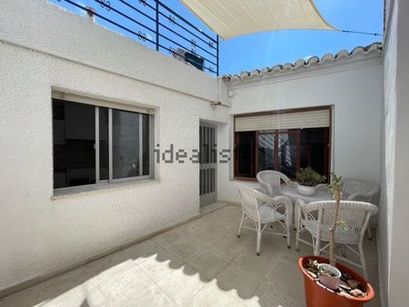 Alquiler de chalet adosado en Calle Conde Campillo - Photo 4