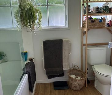 Secluded, Sunny Cottage Unit with private garden. - Photo 5