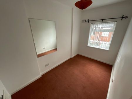 8 Dhu Varren Parade, Belfast , BT13 3FJ - Photo 2