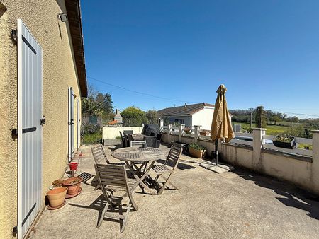 maison individuelle de plain -pied, 125m2, 5 chambres, garage 1700 m2de terrain - Photo 5