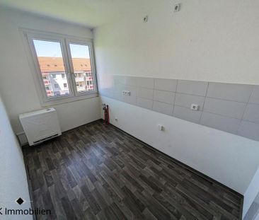 ++ frisch renovierte 3-Raum Wohnung - inkl. Balkon - schöne & ruhig... - Photo 1