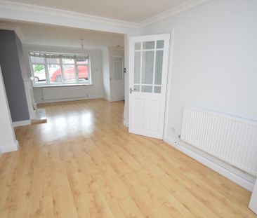 3 bedroom property to rent - Photo 2