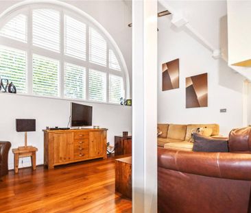 3 bedroom end of terrace house to rent - Photo 3