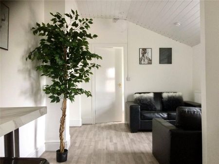 1 bedroom semi-detached house to rent - Photo 3