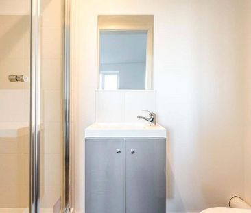 2 bedroom semi-detached house to rent - Photo 6