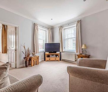 London Place, London Road, Cirencester, GL7 - Photo 2