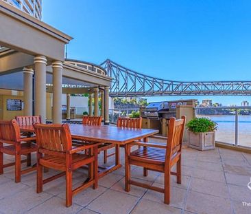 ARGUABLY THE CBDs FINEST RIVERFRONT COMPLEX 1 Bedroom Furnished - Photo 4