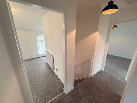 3 bedroom terraced house to rent - Photo 5