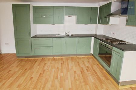 2 bedroom Flat To Let - Photo 4