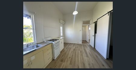 Low-Maintenance unit in Central moorooka! - Photo 3