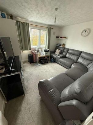 Maplin Park, Slough, SL3 - Photo 1