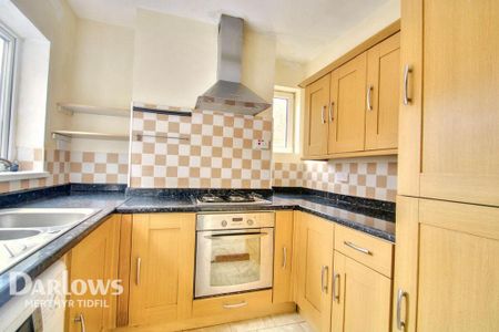 2 bedroom end of terrace house to rent - Photo 4