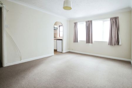 studio to rent - Photo 2