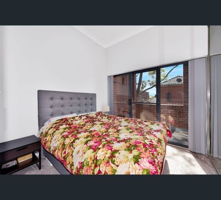 2/95 Alt Street, Ashfield, NSW 2131 - Photo 3