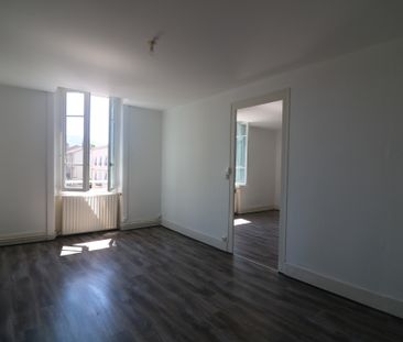 Location Appartement 2 pièces 54m² ST CHAMOND 42400 - Photo 4