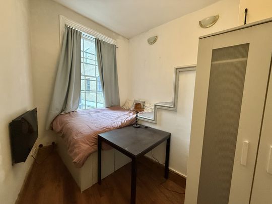 Aldersgate Street, . - Photo 1