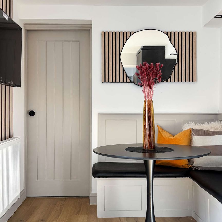 Church Street Room 4 - Photo 1