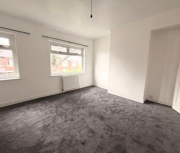 Prince Edward Avenue, Denton, Manchester, M34 6AS - Photo 3
