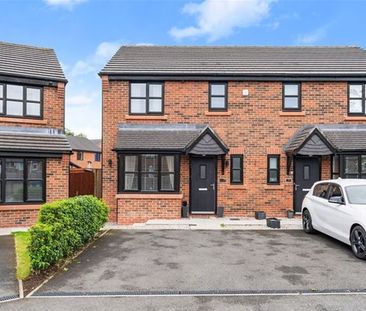 Yew Tree Close, Leigh - Photo 1