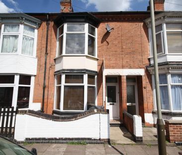 4 bedroom terraced house to rent - Photo 6