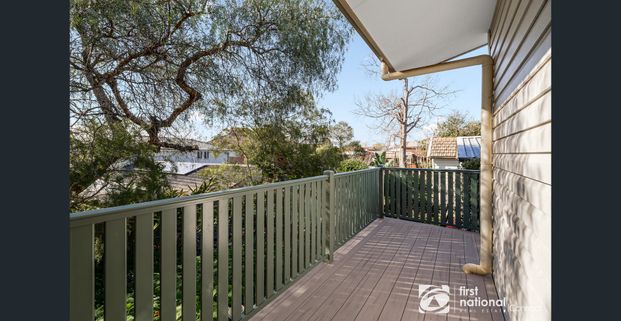 Centre of Town, House & Flat - Photo 1