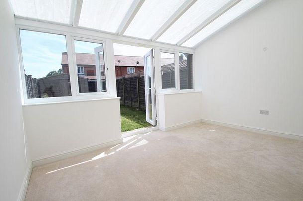 4 bedroom townhouse to rent - Photo 1