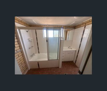 PARTLY FURNISHED UNIT! - Photo 4