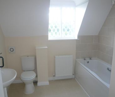 3 bedroom detached house to rent - Photo 5