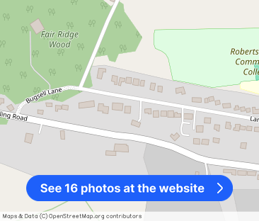 Robertsbridge - Photo 1