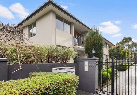 10/305 Heidelberg Road, Northcote VIC 3070 - Photo 1