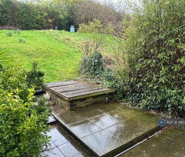 2 bedroom maisonette to rent - Photo 5