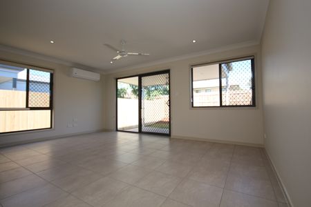 1/4A Stathis Place, Bundamba QLD 4304 - Photo 4