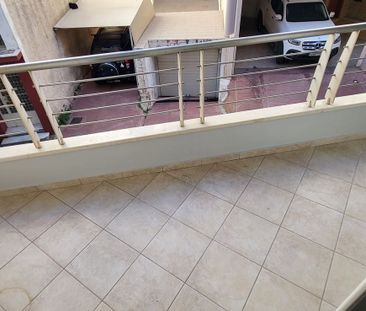 Ενοικίαση κατοικίας, 46 τ.μ., Βύρωνας, 600 € - Photo 1