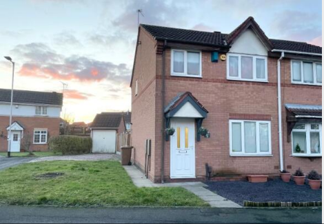 Glaisedale Grove, Willenhall, WV13 - Photo 1