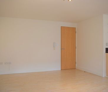 2 Bed Flat, Jenner House, NG3 - Photo 1