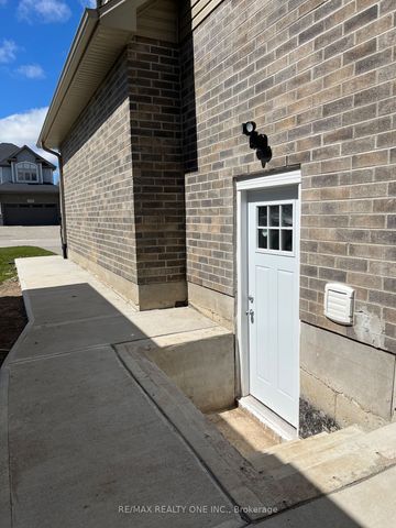 For Lease - 1573 Horseshoe Crescent Unit# Lower, London North, Ontario - Photo 2