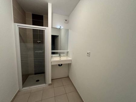 Appartement 3 pièces - - Photo 2