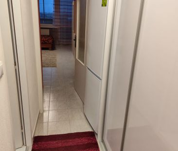 Garsónka s balkónom na prenájom, Rača, Podbrezovská, k dispozícii o... – Fotografia 1