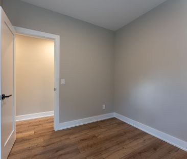 For Lease - 352 Jones Avenue Unit# 3, Toronto, Ontario - Photo 1
